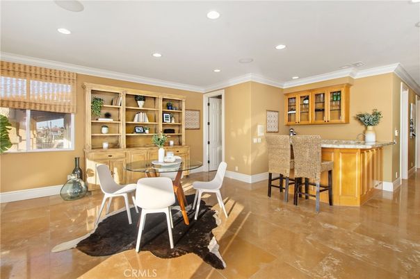 Dining room, Interior, Recessed Lighting