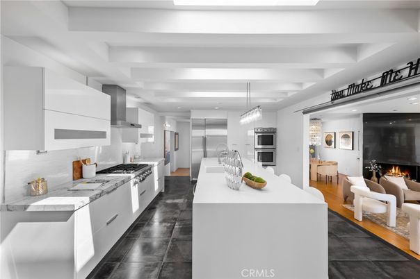 Fireplace, Interior, Kitchen, Living room, Pendant Lights, Recessed Lighting, Stainless Steel Appliances