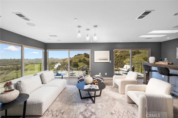 Interior, Living room, Pendant Lights, Recessed Lighting