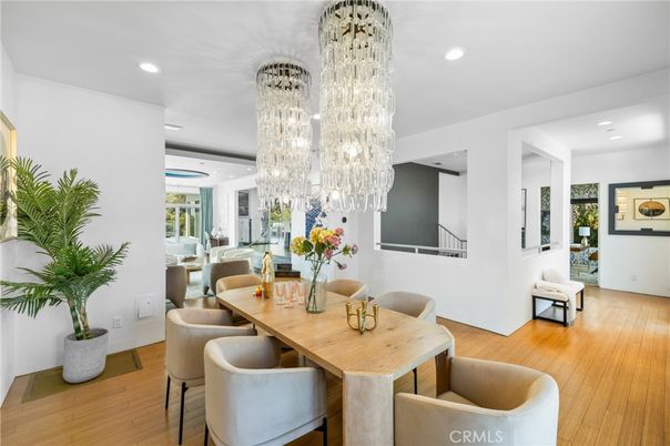 Chandelier, Dining room, Interior, Recessed Lighting, Wood Texture Flooring