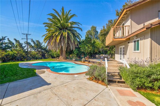 Backyard, Exterior, Pool