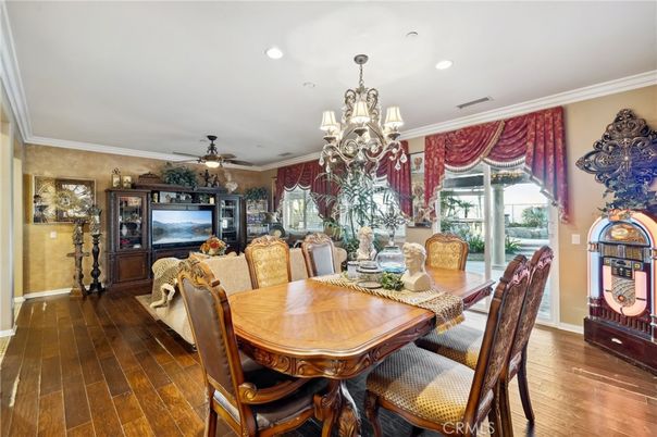 Chandelier, Dining room, Interior, Living room, Recessed Lighting, Wood Texture Flooring