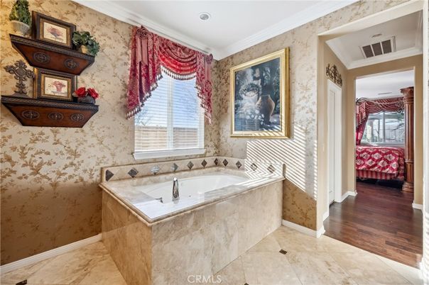 Bathroom, Bedroom, Interior, Recessed Lighting, Wood Texture Flooring