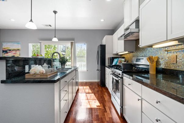 Interior, Kitchen, Pendant Lights, Recessed Lighting, Wood Texture Flooring