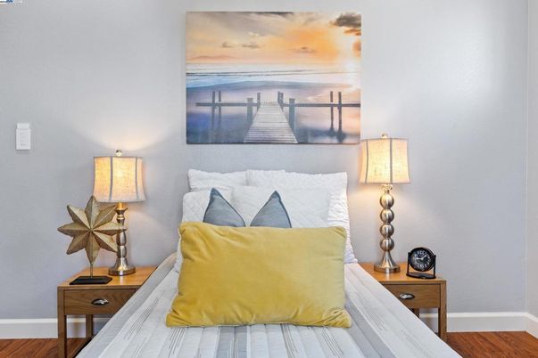 Bedroom, Interior, Water, Wood Texture Flooring