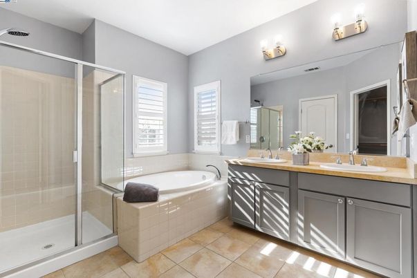 Bathroom, Dual Sink Vanities, Glass Shower, Interior