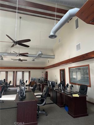 Home Office, Interior