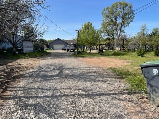 Backyard, Detached Garage, Exterior