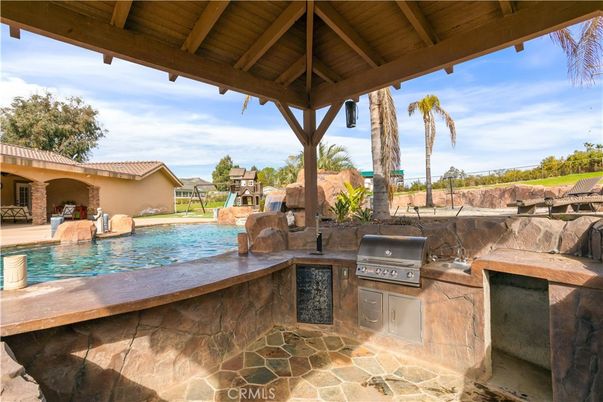 Exterior, Playground, Pool