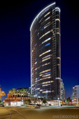 Exterior, Facade, Highrise