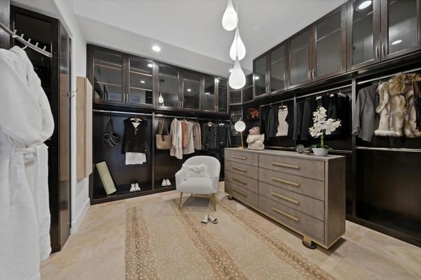 Interior, Pendant Lights, Recessed Lighting, Walk-in Closets