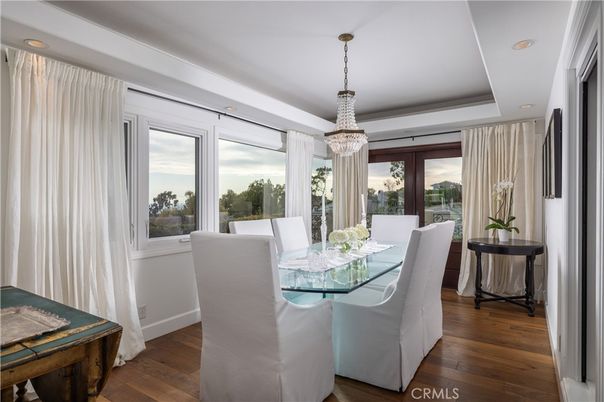 Chandelier, Dining room, Interior, Recessed Lighting, Wood Texture Flooring