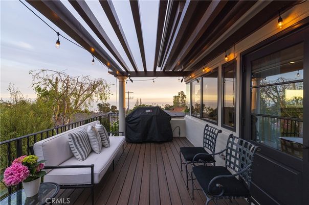 Exterior, Wood Texture Flooring