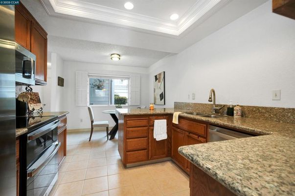 Dining room, Interior, Kitchen, Recessed Lighting, Stainless Steel Appliances