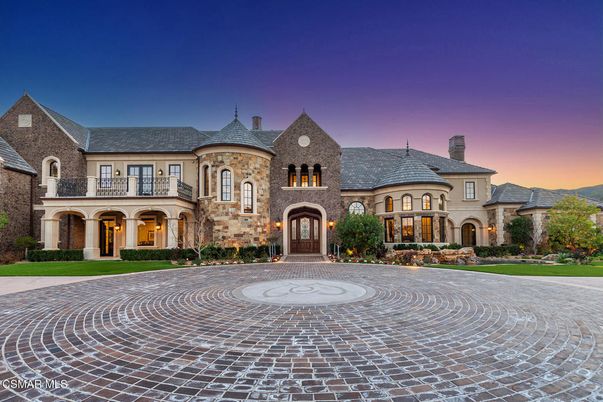 Backyard, Exterior, Facade, French Provincial