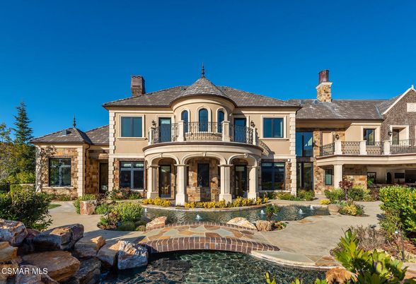 Exterior, Facade, French Provincial