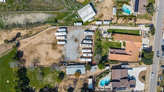 Exterior, Drone