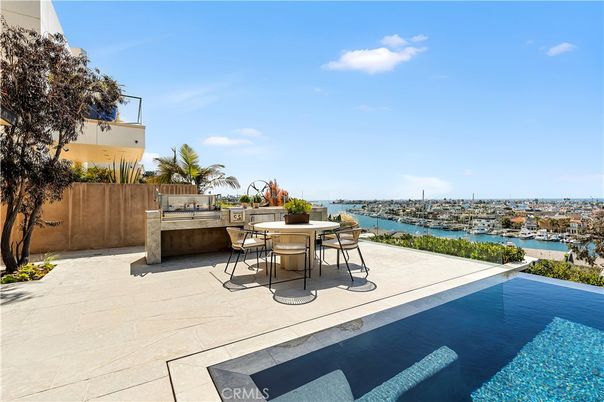 Exterior, Pool, Water
