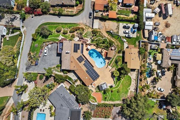 Exterior, Drone