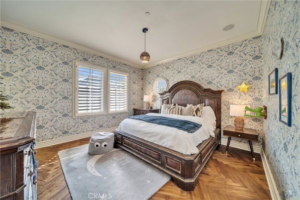 Bedroom, Interior, Pendant Lights, Wood Texture Flooring