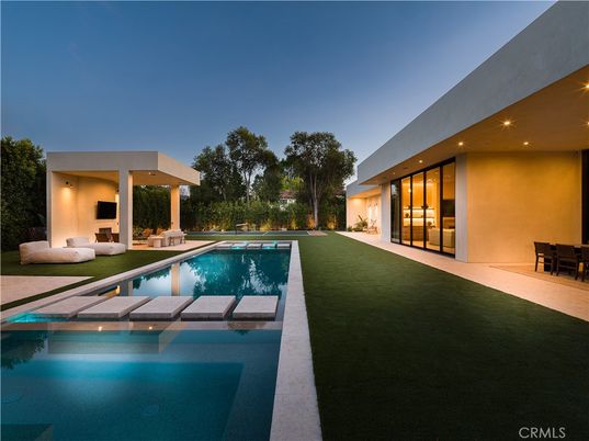 Backyard, Exterior, Pool