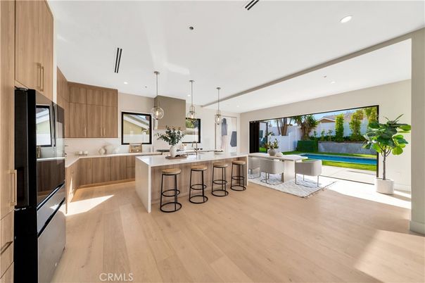 Dining room, Interior, Kitchen, Pendant Lights, Recessed Lighting, Wood Texture Flooring