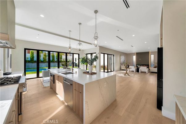 Dining room, Interior, Kitchen, Pendant Lights, Recessed Lighting, Wood Texture Flooring