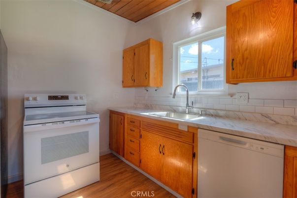 Interior, Kitchen, Wooden Ceilings, Wood Texture Flooring