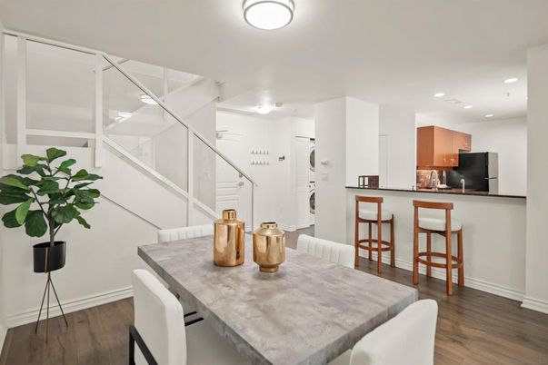 Dining room, Interior, Kitchen, Recessed Lighting, Wood Texture Flooring