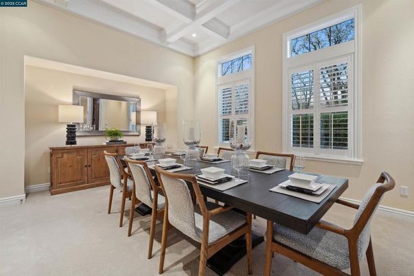 Dining room, Interior