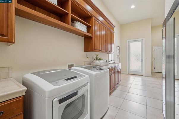Interior, Recessed Lighting, Washer