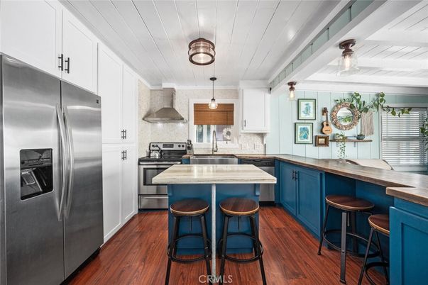 Interior, Kitchen, Pendant Lights, Stainless Steel Appliances, Wood Texture Flooring