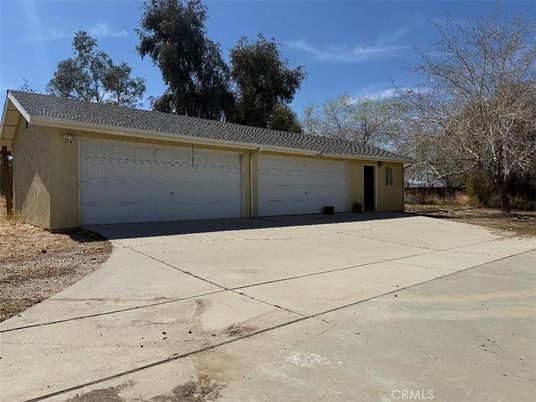 Detached Garage, Exterior