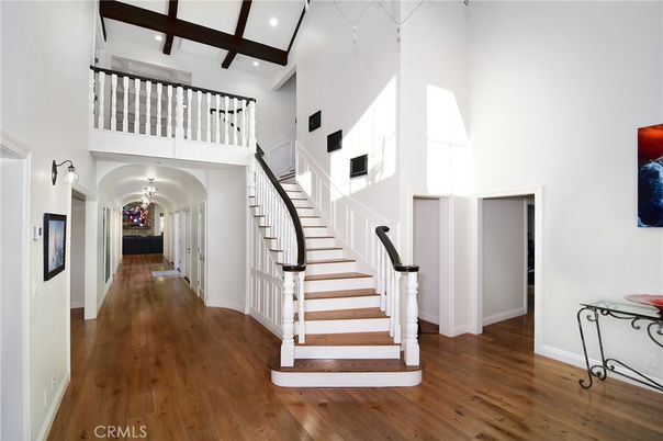 Interior, Recessed Lighting, Wooden Beams, Wood Texture Flooring