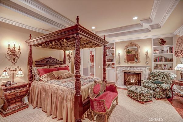 Bedroom, Fireplace, Interior, Recessed Lighting, Wood Texture Flooring