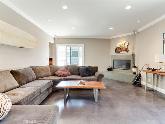 Fireplace, Interior, Living room, Recessed Lighting