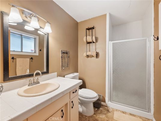 Bathroom, Interior, Tile Countertops