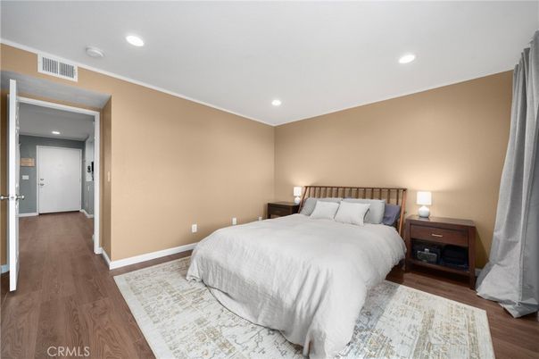 Bedroom, Interior, Recessed Lighting, Wood Texture Flooring