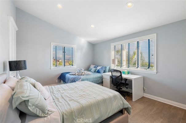 Bedroom, Home Office, Interior, Recessed Lighting, Wood Texture Flooring