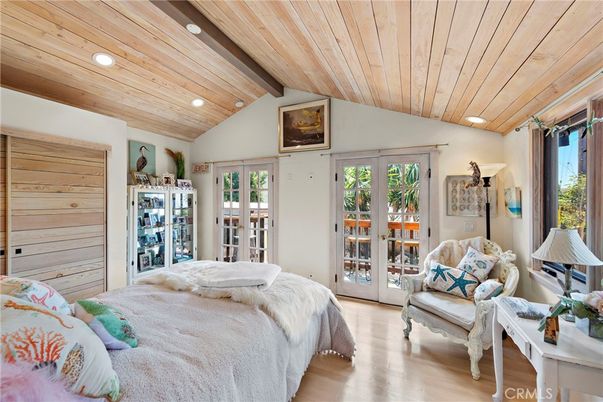 Bedroom, Interior, Recessed Lighting, Wooden Beams, Wooden Ceilings, Wood Texture Flooring