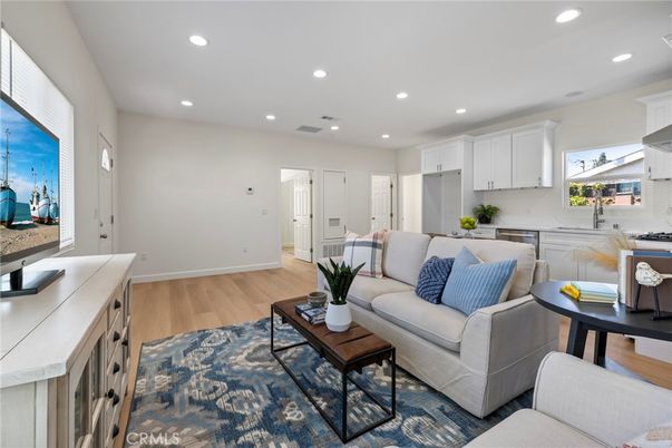 Interior, Kitchen, Living room, Recessed Lighting, Wood Texture Flooring