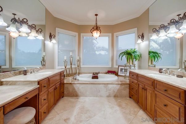 Bathroom, Dual Sink Vanities, Interior