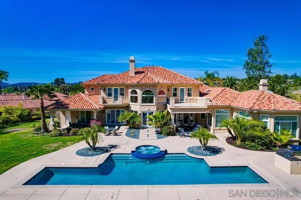 Backyard, Exterior, Facade, Pool, Mediterranean