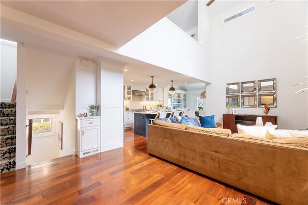 Interior, Kitchen, Living room, Pendant Lights, Recessed Lighting, Wood Texture Flooring