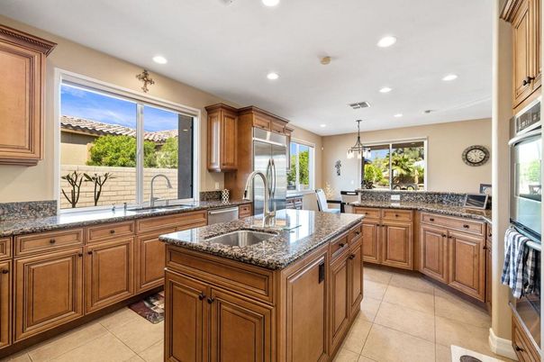 Dining room, Interior, Kitchen, Pendant Lights, Recessed Lighting, Stainless Steel Appliances