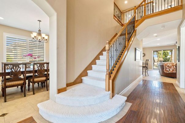 Chandelier, Dining room, Interior, Recessed Lighting, Wood Texture Flooring