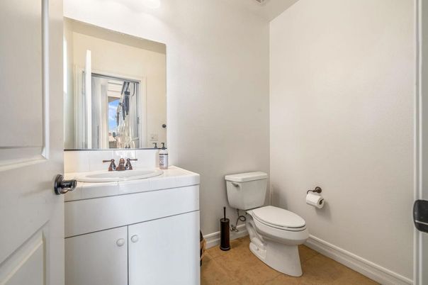 Bathroom, Interior, Tile Countertops