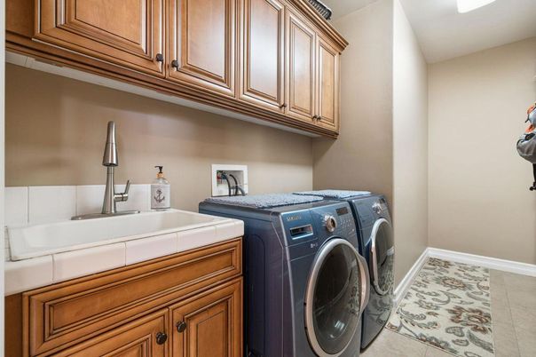 Interior, Washer