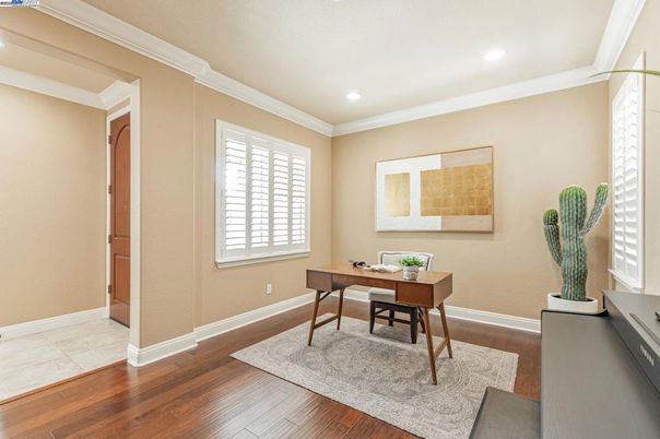 Home Office, Interior, Recessed Lighting, Wood Texture Flooring