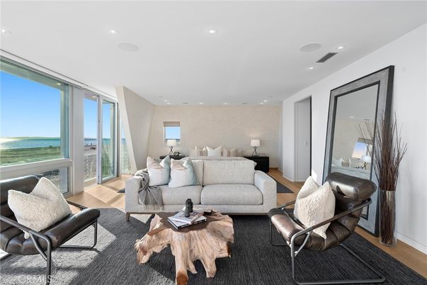 Interior, Living room, Recessed Lighting, Water, Wood Texture Flooring